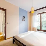 Urbannestgroup Szafarnia 8 아파트