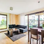 Urbannestgroup Szafarnia 8 *